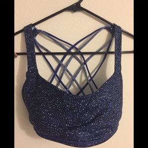 Lululemon Free to Be sports bra